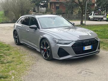 AUDI RS6 Avant 4.0 TFSI V8 quattro tiptronic