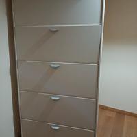 Scarpiera salva spazio 