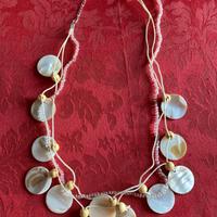 Collana bigiotteria con conchiglie