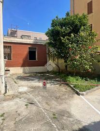 2 LOCALI A CAGLIARI