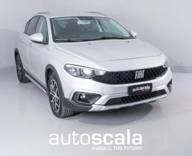 FIAT Tipo 1.5 Hybrid DCT 5 porte Cross