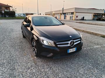 Classe A 180 cdi Sport Pack Night Full Optional