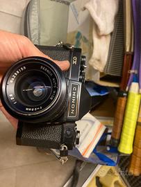 Macchina fotografica vintage Chinon