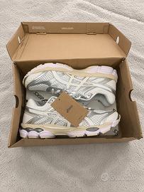 ASICS GEL Cumulus 16 Silver-White - EU 42 NEW