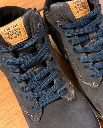 Scarpe Geox alte blu scuro / stivaletti bambini 36