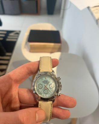 orologio perfettamente funzionante 