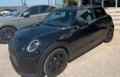 Mini one 3pt 1.5 benzina (ottobre 2021)