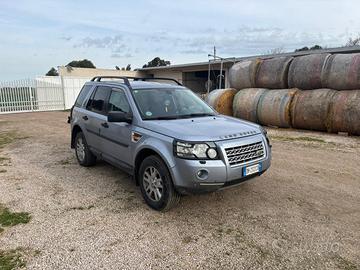 Land Rover Freelander versione Se Bicolore
