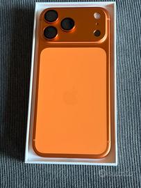 iPhone 17 Pro Max Arancione con 3 giorni di vita