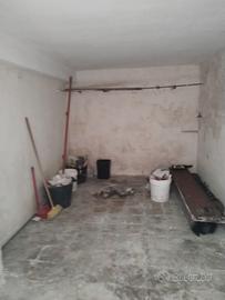 Posto moto in garage condiviso 