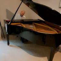 Piano forte marca Roesler