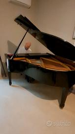 Piano forte marca Roesler