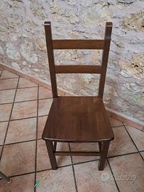 stock Sedie legno massello 