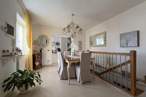 CASA SEMINDIPENDENTE A MASSA