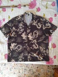 Camicia decorata con stampa giapponese