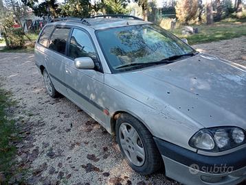 ricambi Toyota Avensis Turbo Diesel 2000 -