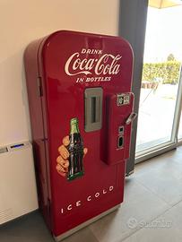 Distributore coca cola