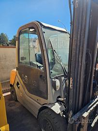 Carrello elevatore diesel portata 30 q.li marca ST