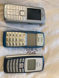 Vecchi telefoni