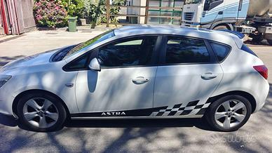Opel Astra 1.3 Multijet