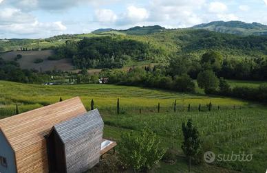 Mini casa da sogno immersa nelle colline italiane