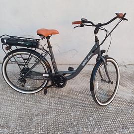 Bicicletta elettrica nuova