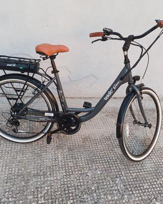 Bicicletta elettrica nuova