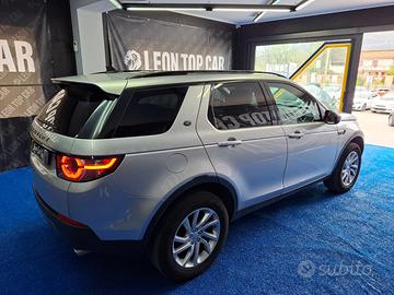 Land Rover Discovery Sport 7 posti cambio manuale 