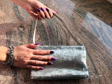 Borsa con paillettes argentata