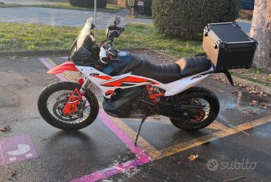 KTM 890 Adventure R