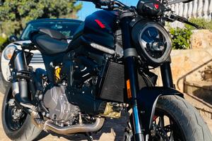 Ducati Monster 937