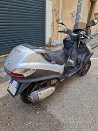 Piaggio MP3 250 - 42000 km
