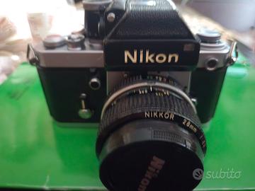 reflex vintage Nikon F2 con fothonic 