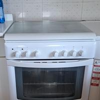 Cucina a gas metano e forno elettrico
