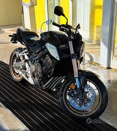 Honda cb650r - nero opaco - 970km