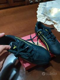 Scarpe da calcio nuove