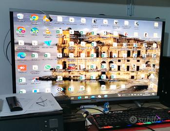 Akai 40" LCD Smart TV CURVO