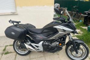 Honda NC750X (Cambio Manuale)