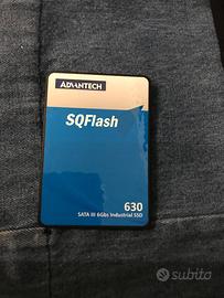 SSD Advantech 64GB 2.5" SATA industriale