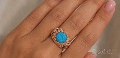 Anello con topazio