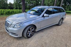 Mercedes E350 Avantgarde 4-Matic SW Unica propriet