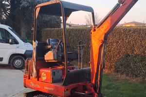 miniescavatore marca Hinowa 