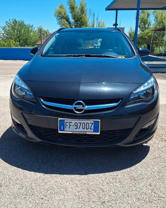 Opel Astra 1.4 Turbo 140CV Sports Tourer GPL Tech 