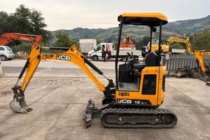 B444-Mini Escavatore idraulico JCB 18 Z-1