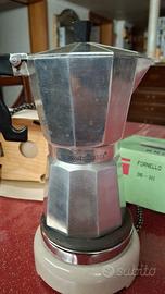 caffettiera da 6 con accessorio