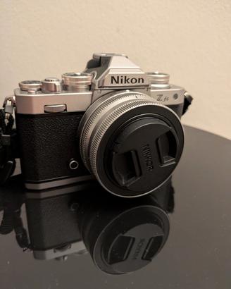 Nikon Zfc Z fc + lente Nikkor 16-50