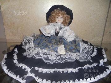 Bambola blu cod.81.0117