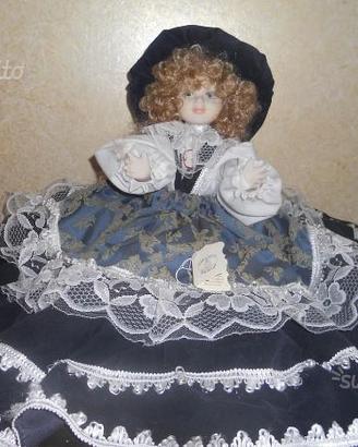 Bambola blu cod.81.0117