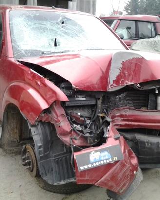 Nissan Navara D40 2008 - uso ricambi