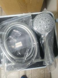 Doccietta e tubo liscio per doccia